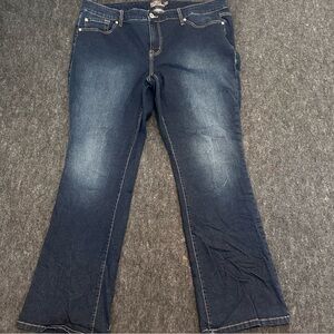 Torrid Perfect Slim Boot Vintage Stretch Mid-Rise Jeans Medium Wash Size 20R